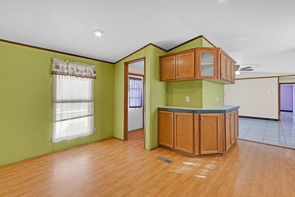 9849 Alameda Ave #C6 - Photo 7 of 33