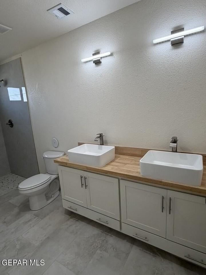 102 Chama Ln #A - Photo 7 of 16