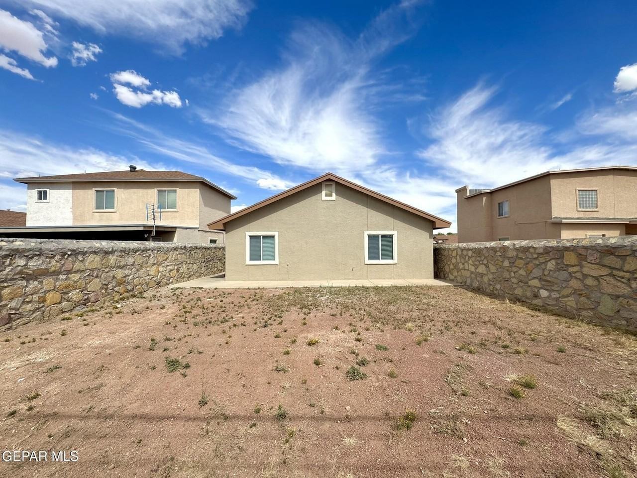 3549 Mike Godwin Dr - Photo 4 of 27