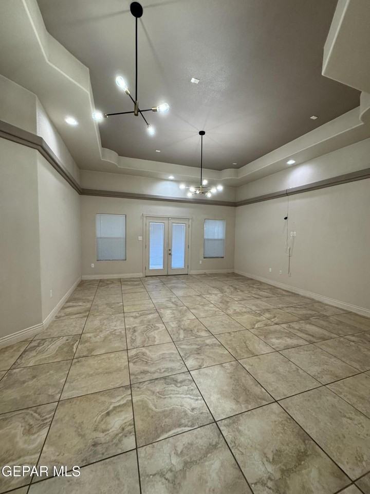 12872 Hueco Mine Dr - Photo 3 of 15