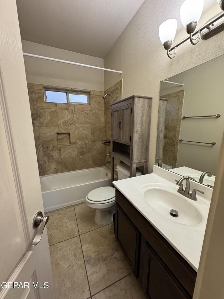 12872 Hueco Mine Dr - Photo 6 of 15