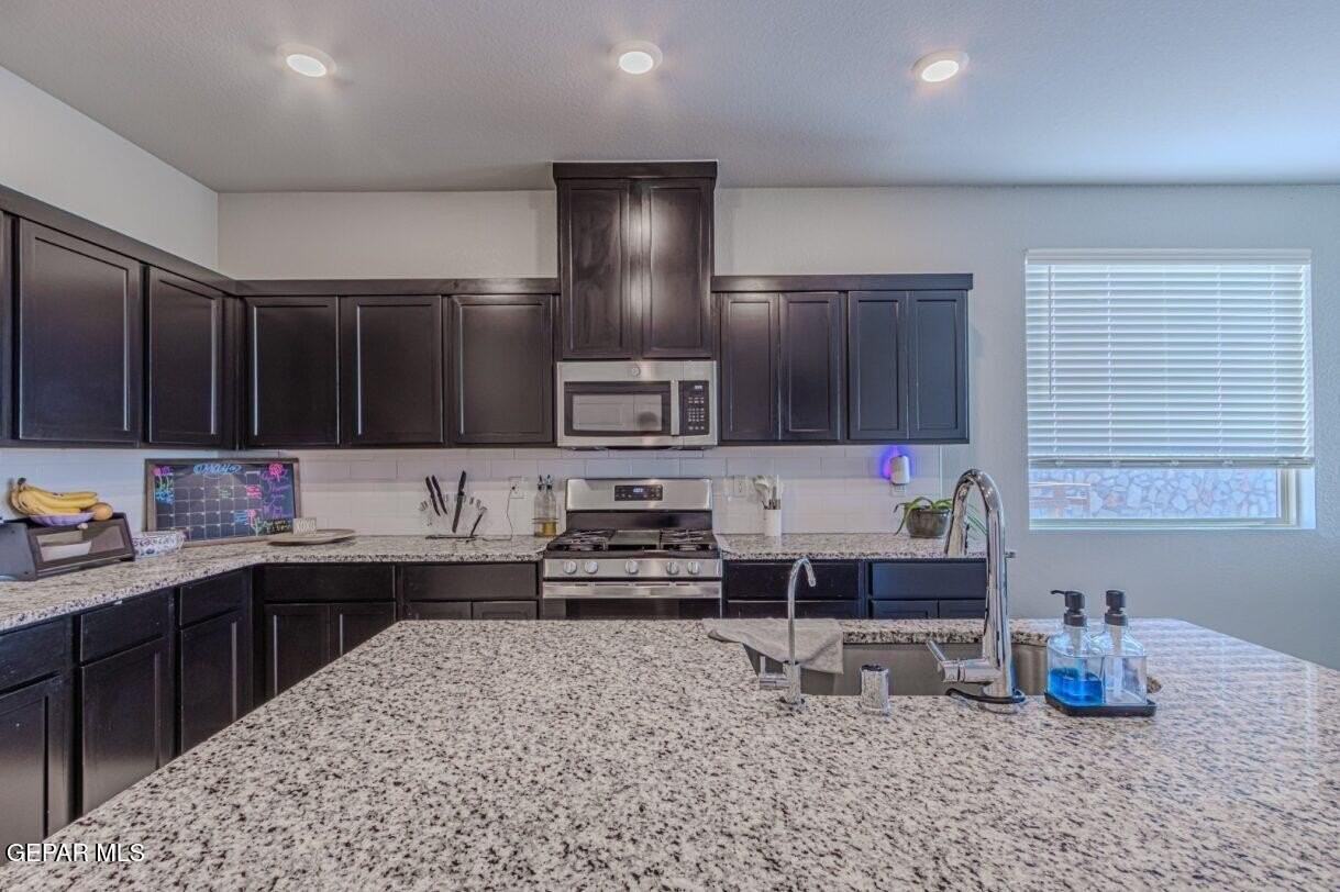 11102 Blazing Star Pl - Photo 7 of 27