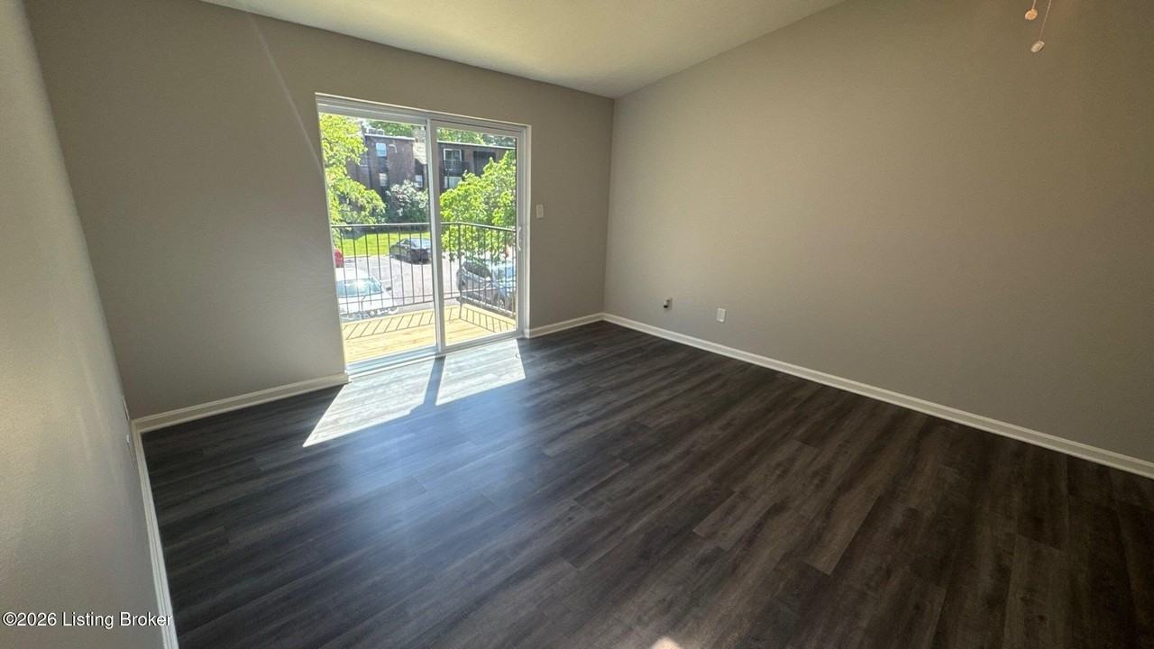 6512 Six Mile Ln #6 - Photo 5 of 36