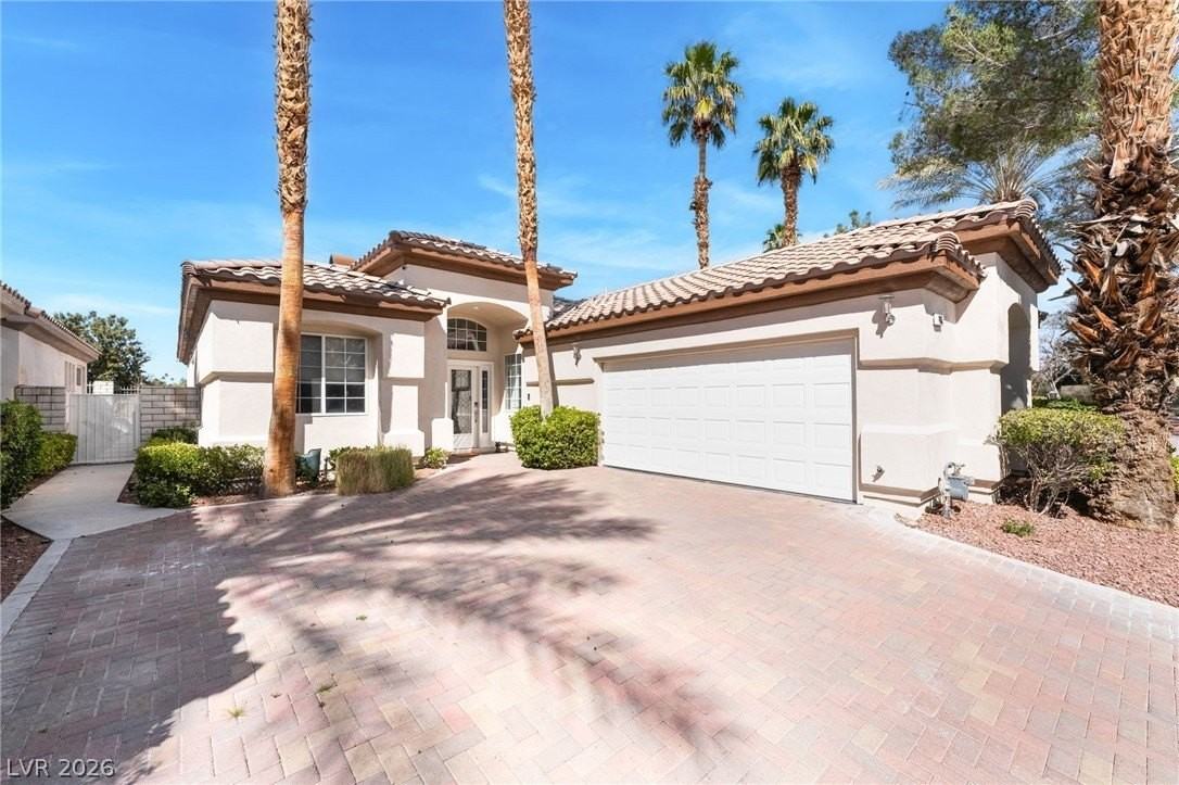 485 Indigo Springs St - Photo 2 of 50