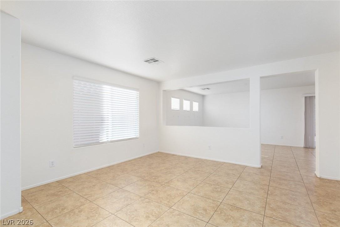 10667 April Rose Ct - Photo 6 of 26
