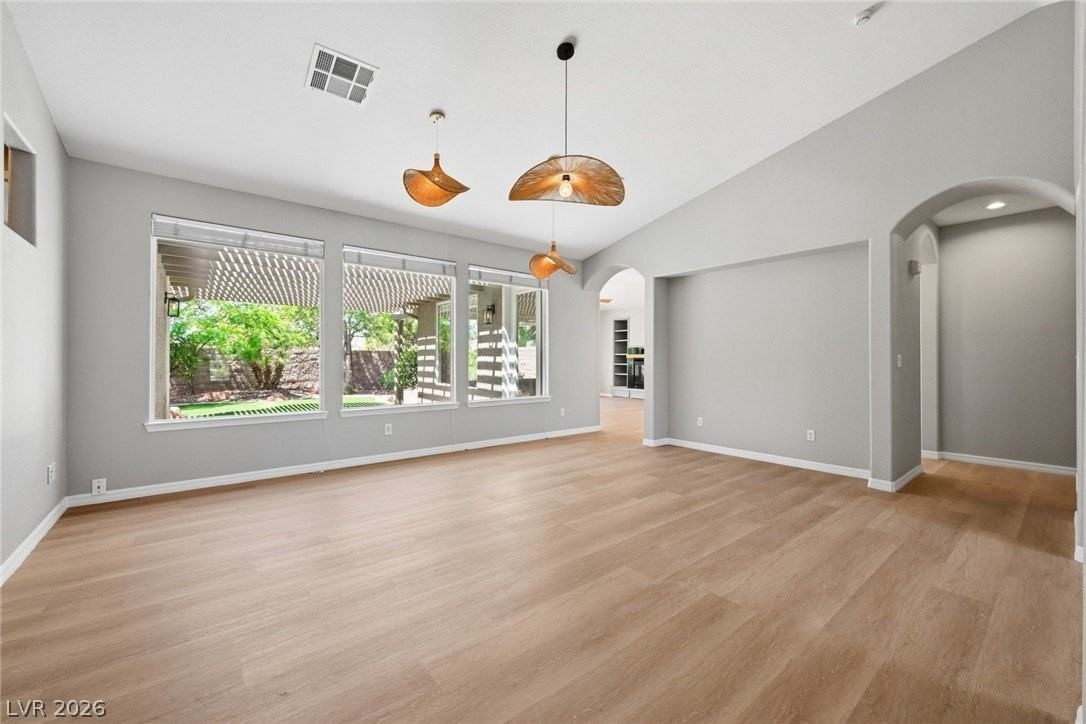 2245 Tedesca Dr - Photo 5 of 45