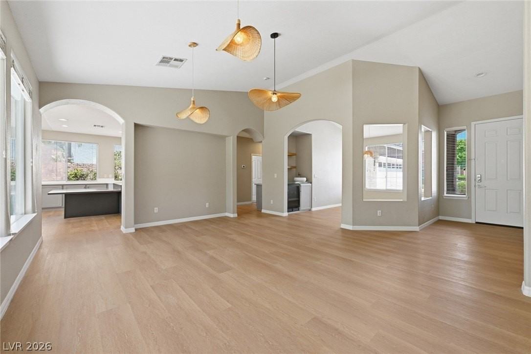 2245 Tedesca Dr - Photo 6 of 45