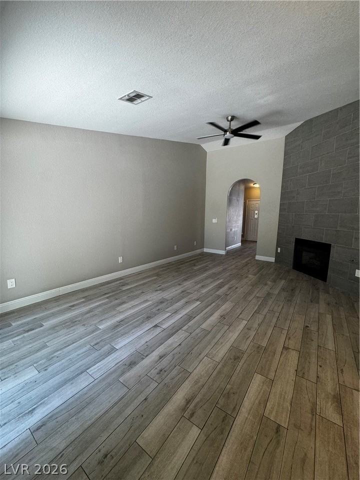 2504 Goldenmoon St - Photo 6 of 14