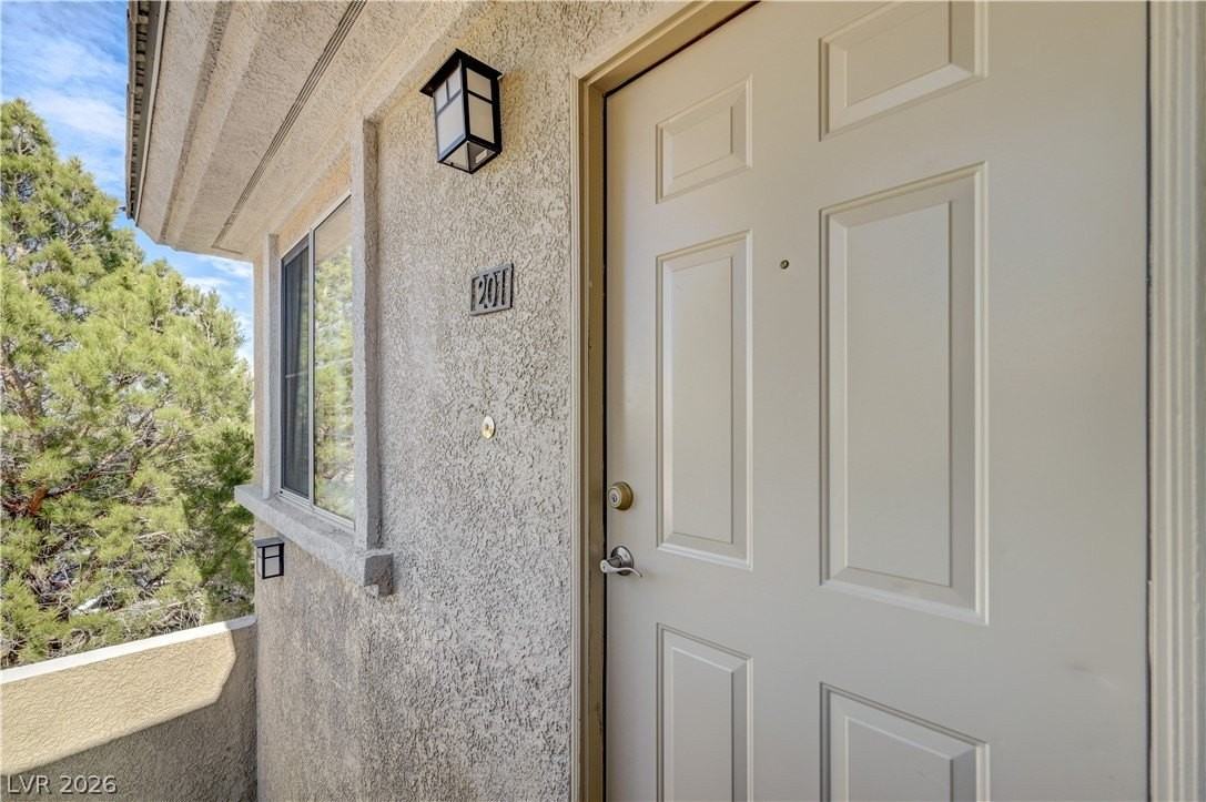 804 Peachy Canyon Cir #201 - Photo 3 of 38