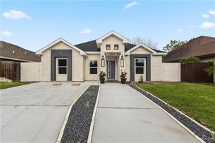 907 S Diplomat Dr - Photo 1 of 1