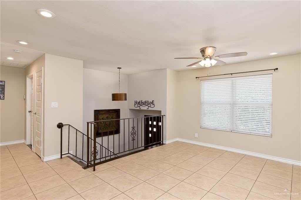 2716 N 27th Ln - Photo 3 of 15