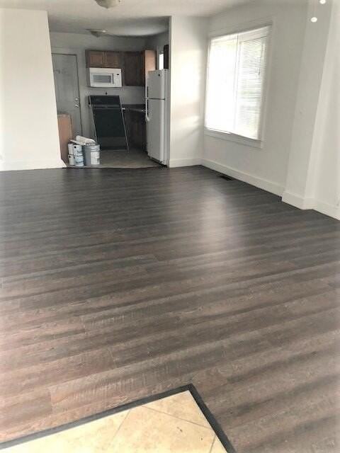 427 Glenwood Ave - Photo 5 of 9