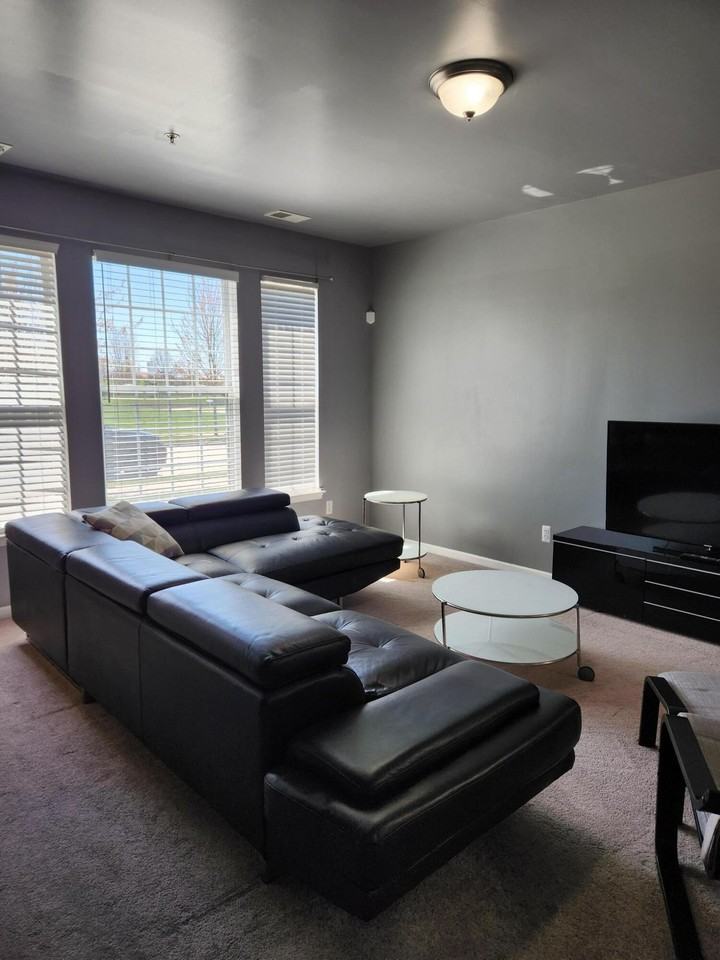 23668 Northstone Village Dr - Photo 4 of 27