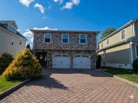 101 Bloomingdale Ave - Photo 1 of 1