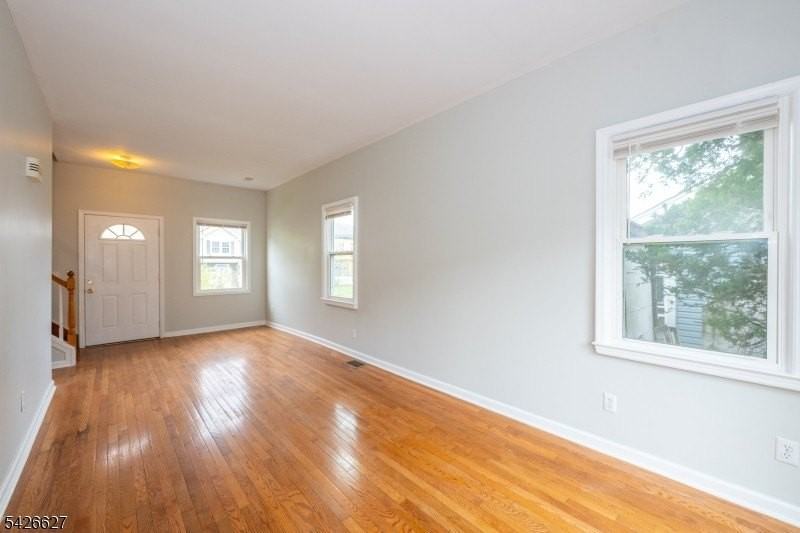 99 Chesapeake Ave - Photo 3 of 28