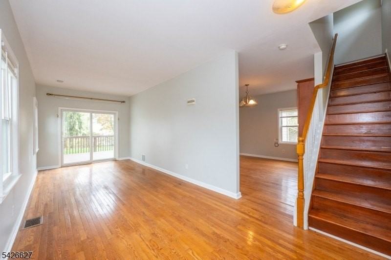 99 Chesapeake Ave - Photo 6 of 28