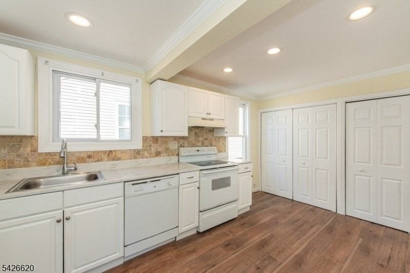 108 Lafayette St - Photo 6 of 21