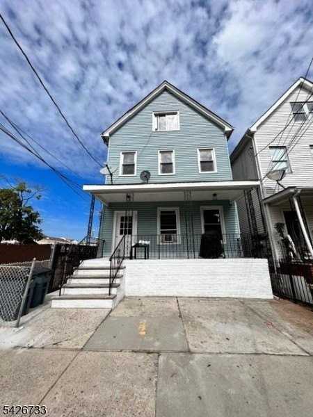 909 Olive st #2 - Photo 6 of 8