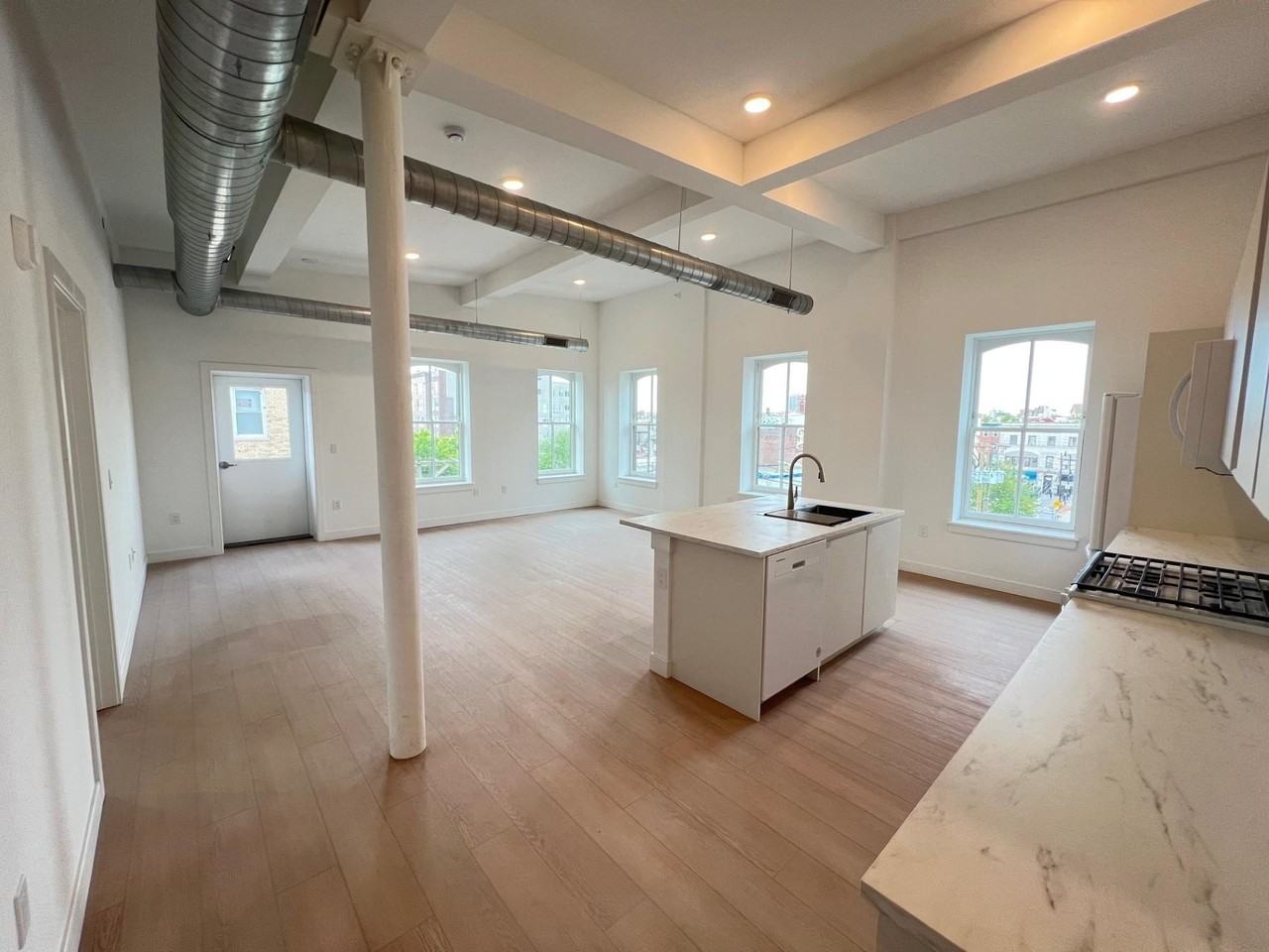 141 Christopher Columbus Dr #4 - Photo 2 of 28