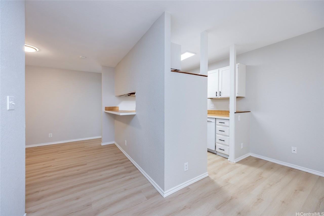 46-78 Emepela Pl #I200 - Photo 5 of 24