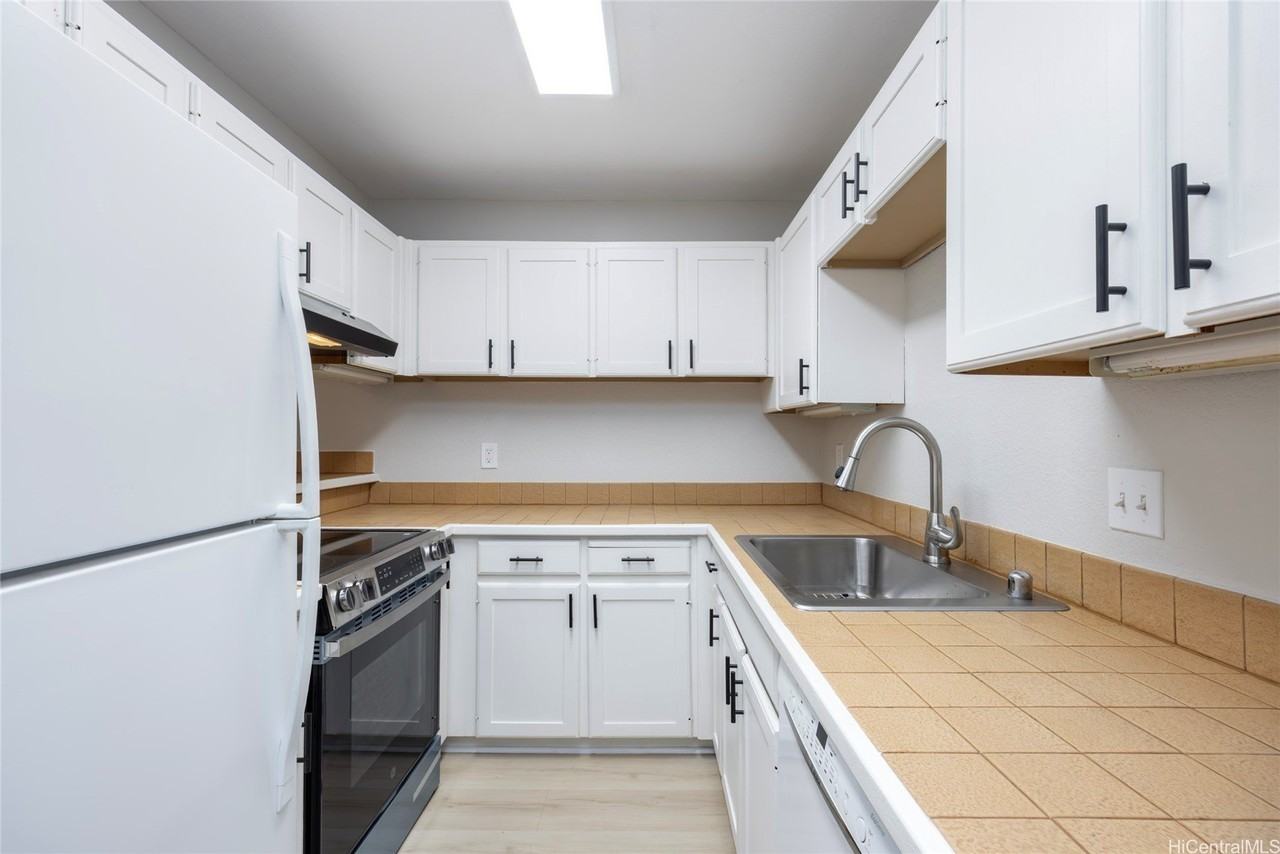 46-78 Emepela Pl #I200 - Photo 6 of 24