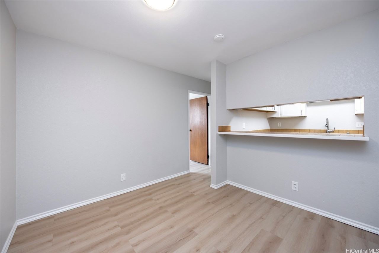 46-78 Emepela Pl #I200 - Photo 7 of 24