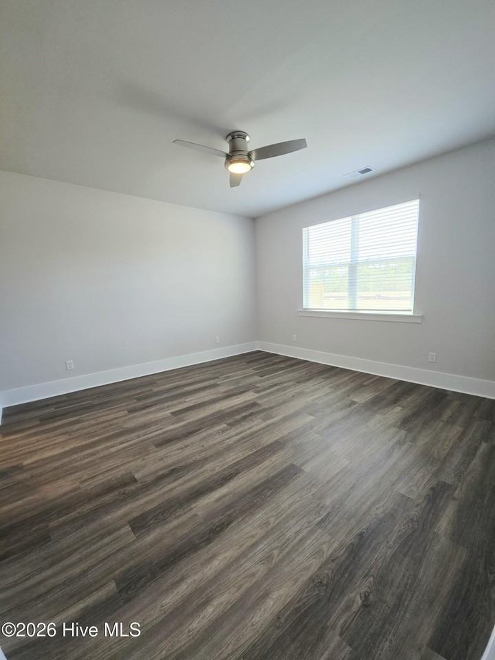 2235 Sweetspire St - Photo 6 of 22