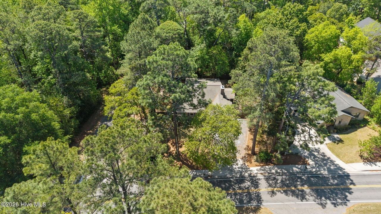 24 Spring Lake Dr - Photo 7 of 50