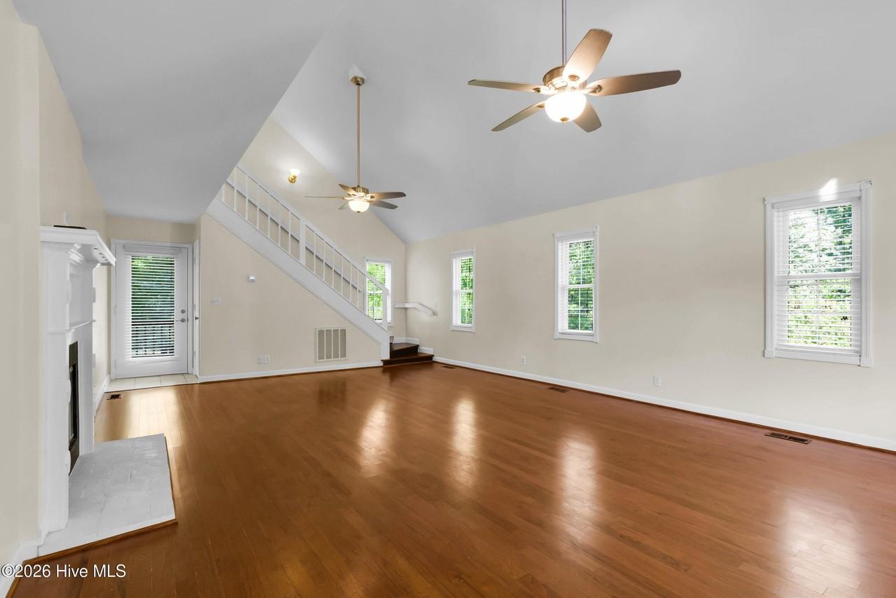 4801 Morton Rd - Photo 2 of 34