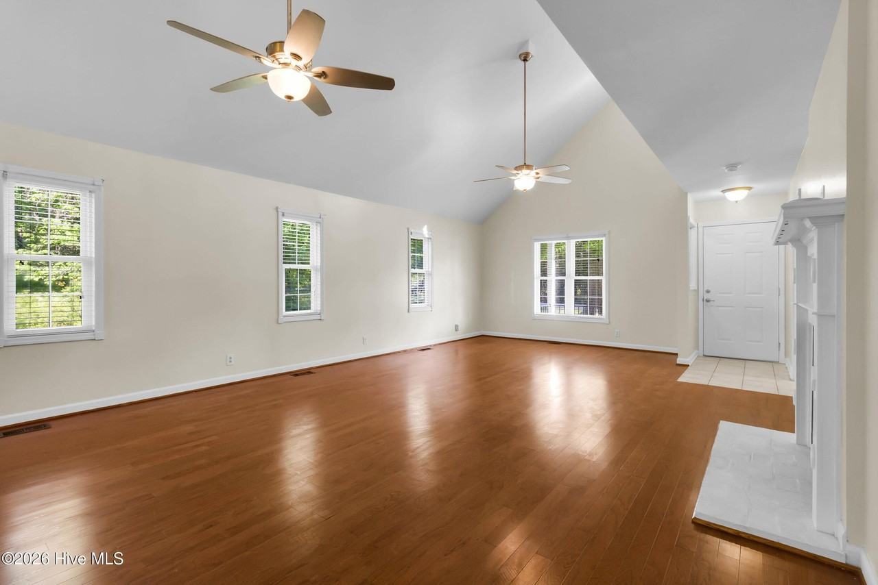 4801 Morton Rd - Photo 4 of 34