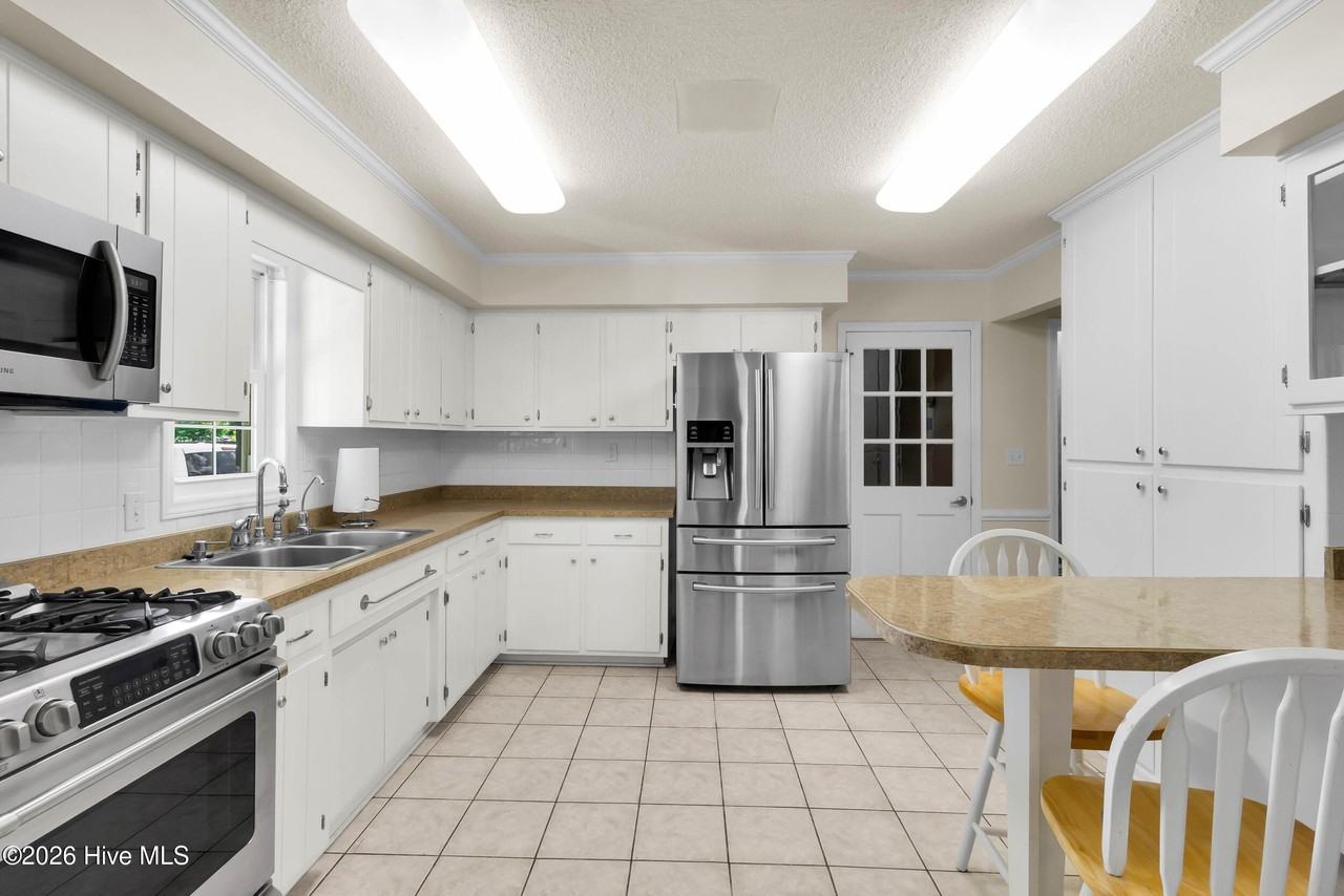 4801 Morton Rd - Photo 7 of 34