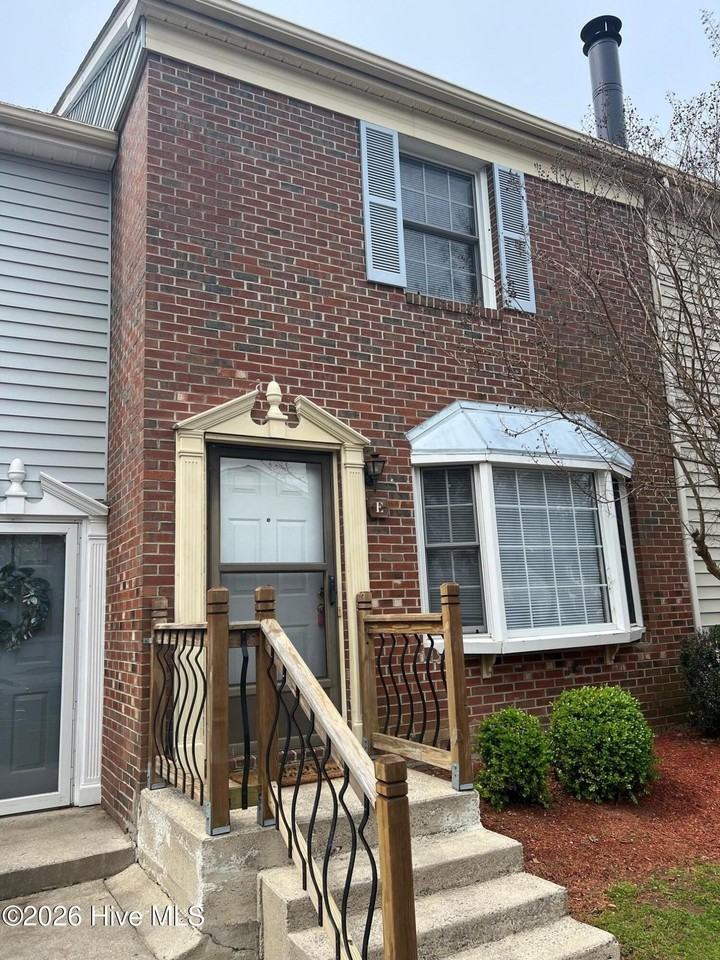 2905 Cedar Creek Rd #E