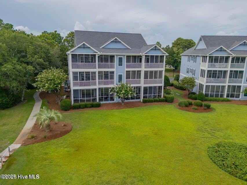 2555 St James Dr #104 - Photo 4 of 31