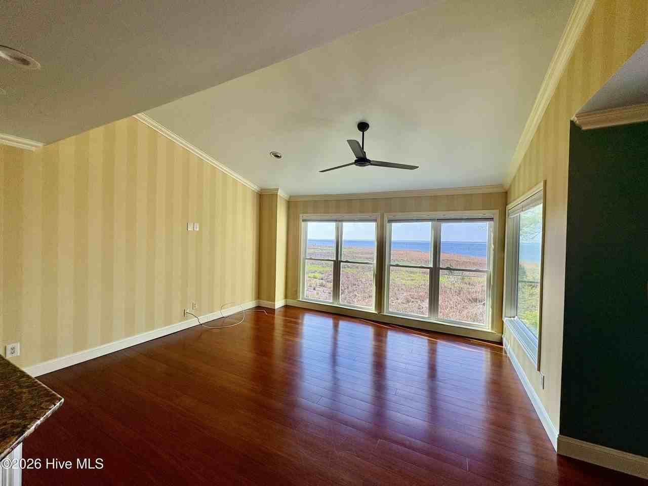 9134 Riverview Dr - Photo 3 of 19