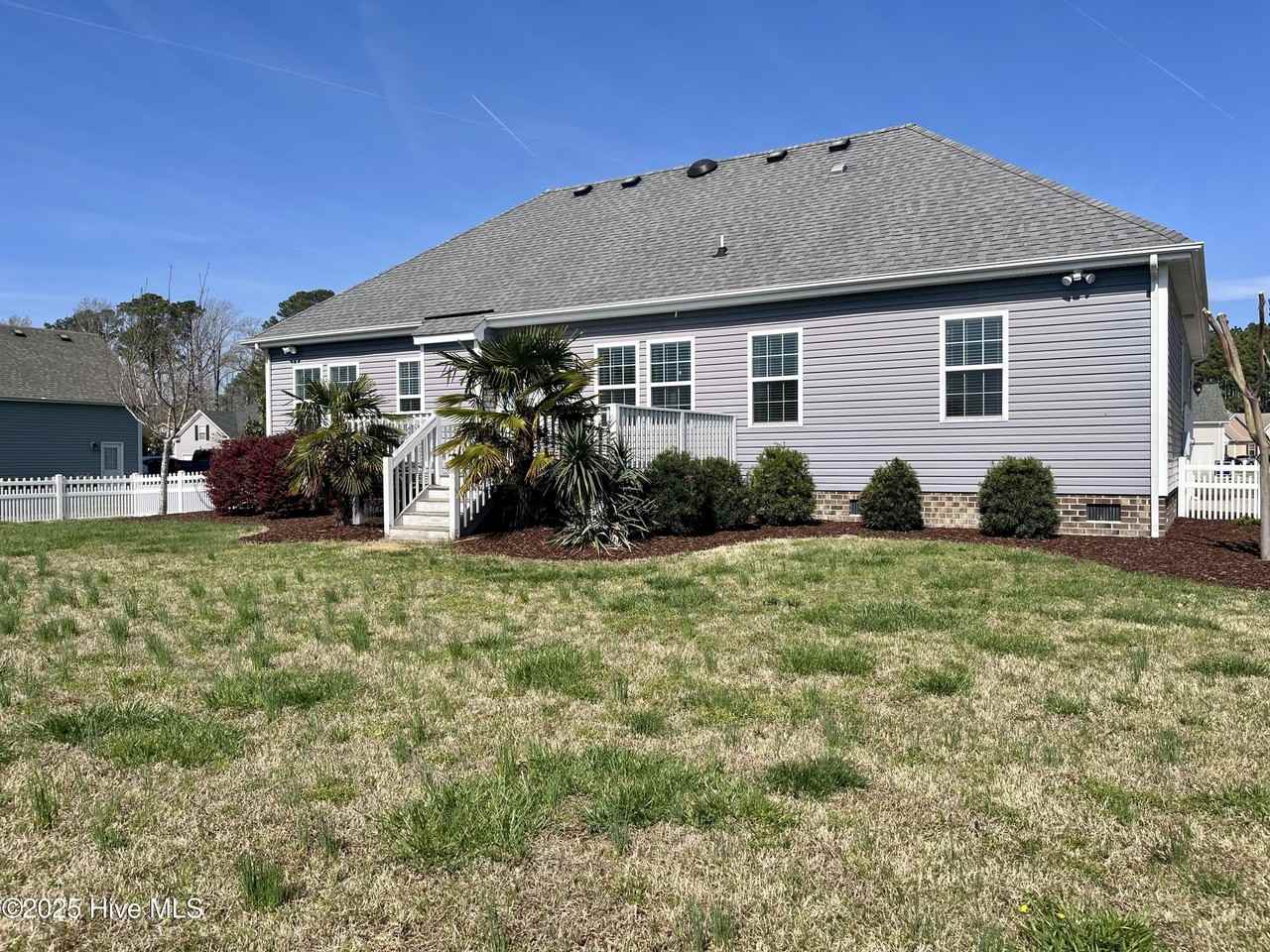 150 Travis Blvd - Photo 5 of 20