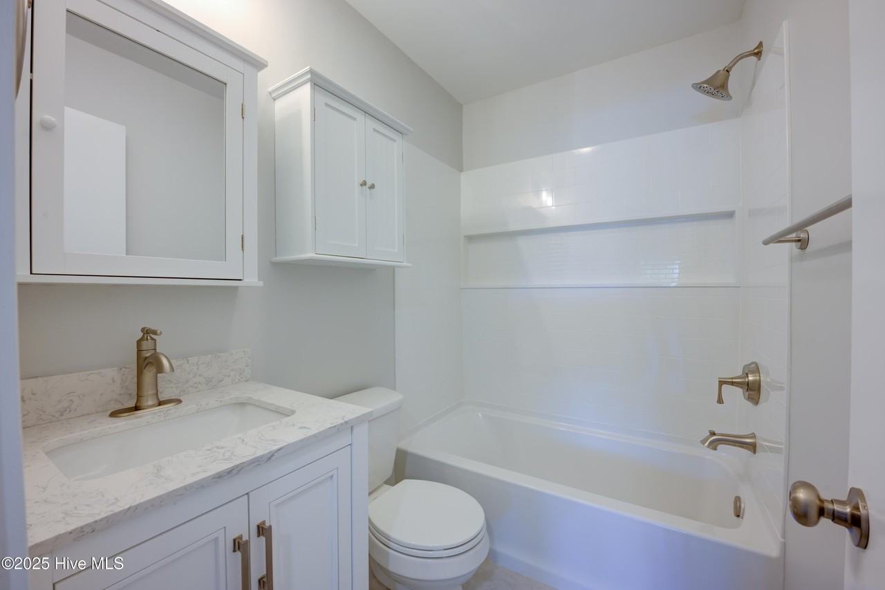 7 Linksiders Rd #7 - Photo 4 of 26