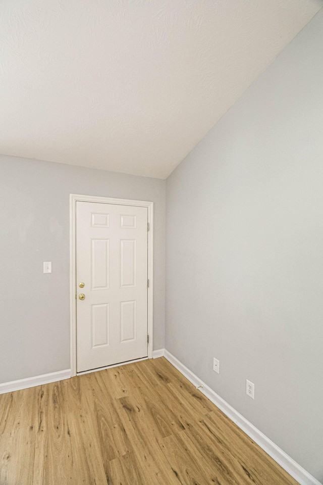 702 Creekside Dr - Photo 7 of 41