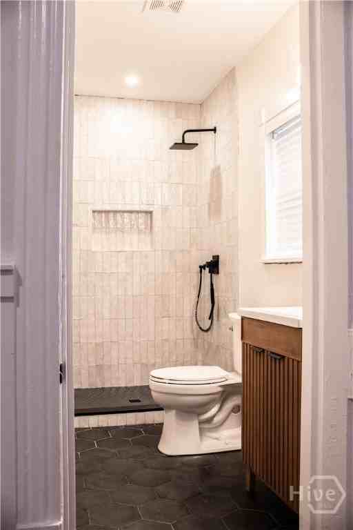 604 Habersham St #B - Photo 5 of 10