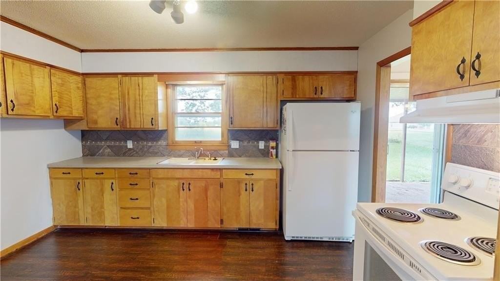 519 N Hoffman St - Photo 2 of 7