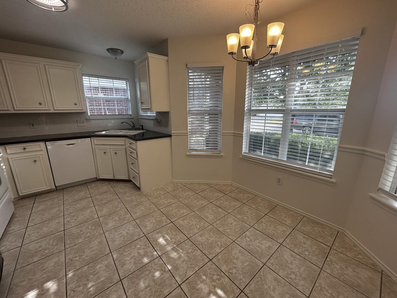 8108 Sherman Ave - Photo 3 of 11