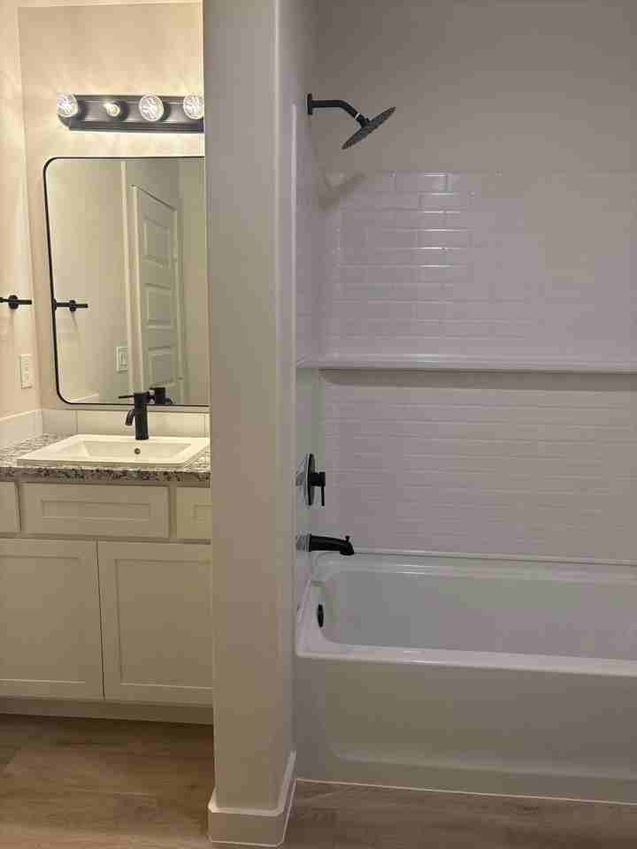 2204 Corpus Ave - Photo 7 of 12