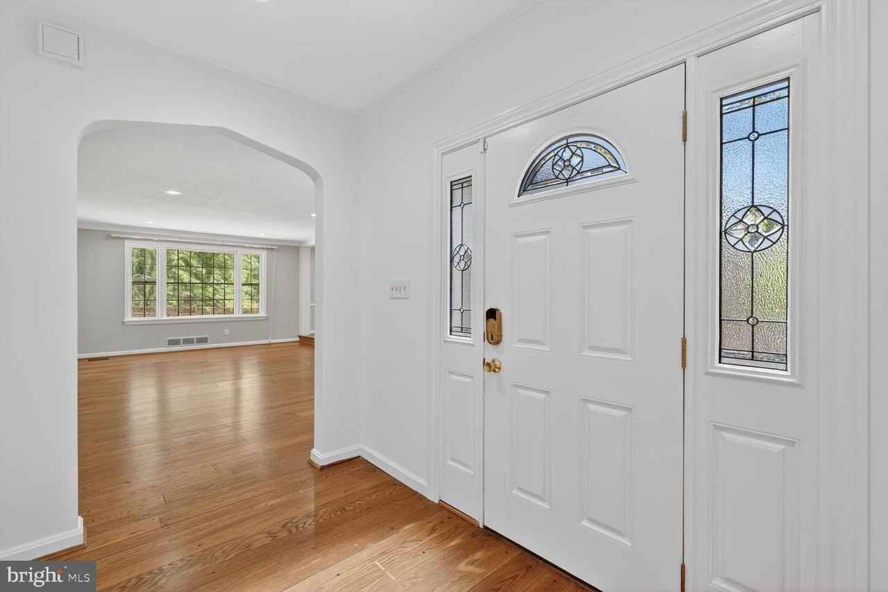 5109 Blue Ridge Ave - Photo 2 of 30