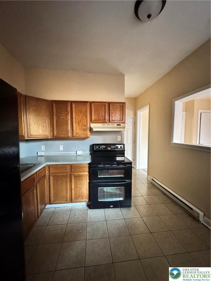 120 N 4th St #2 - Photo 4 of 9