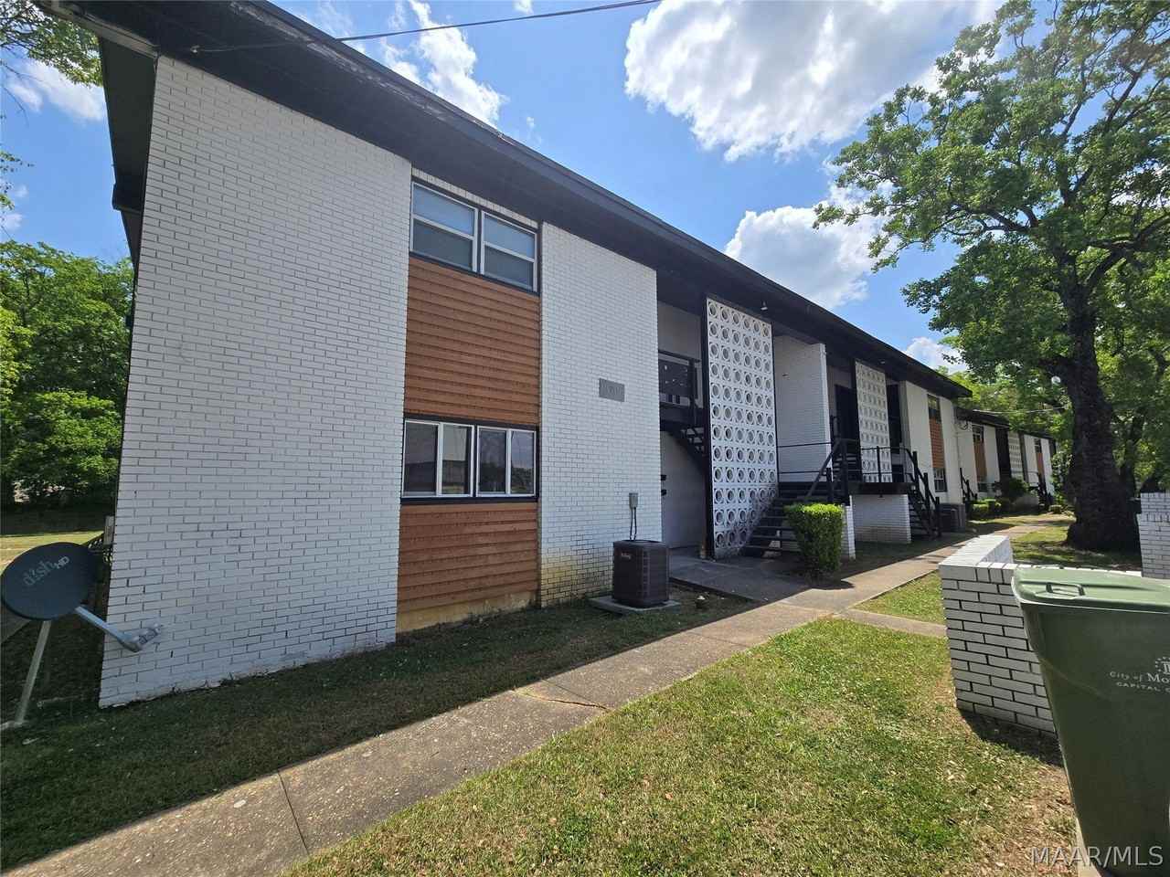 3709 Wesley Dr - Photo 2 of 15