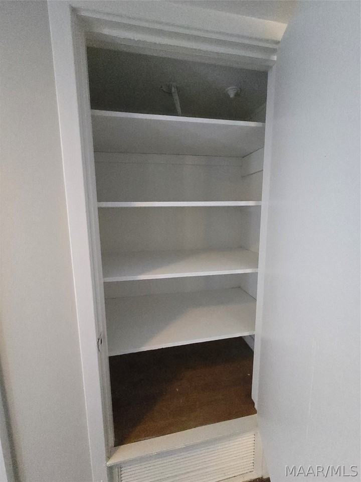 3709 Wesley Dr - Photo 6 of 15