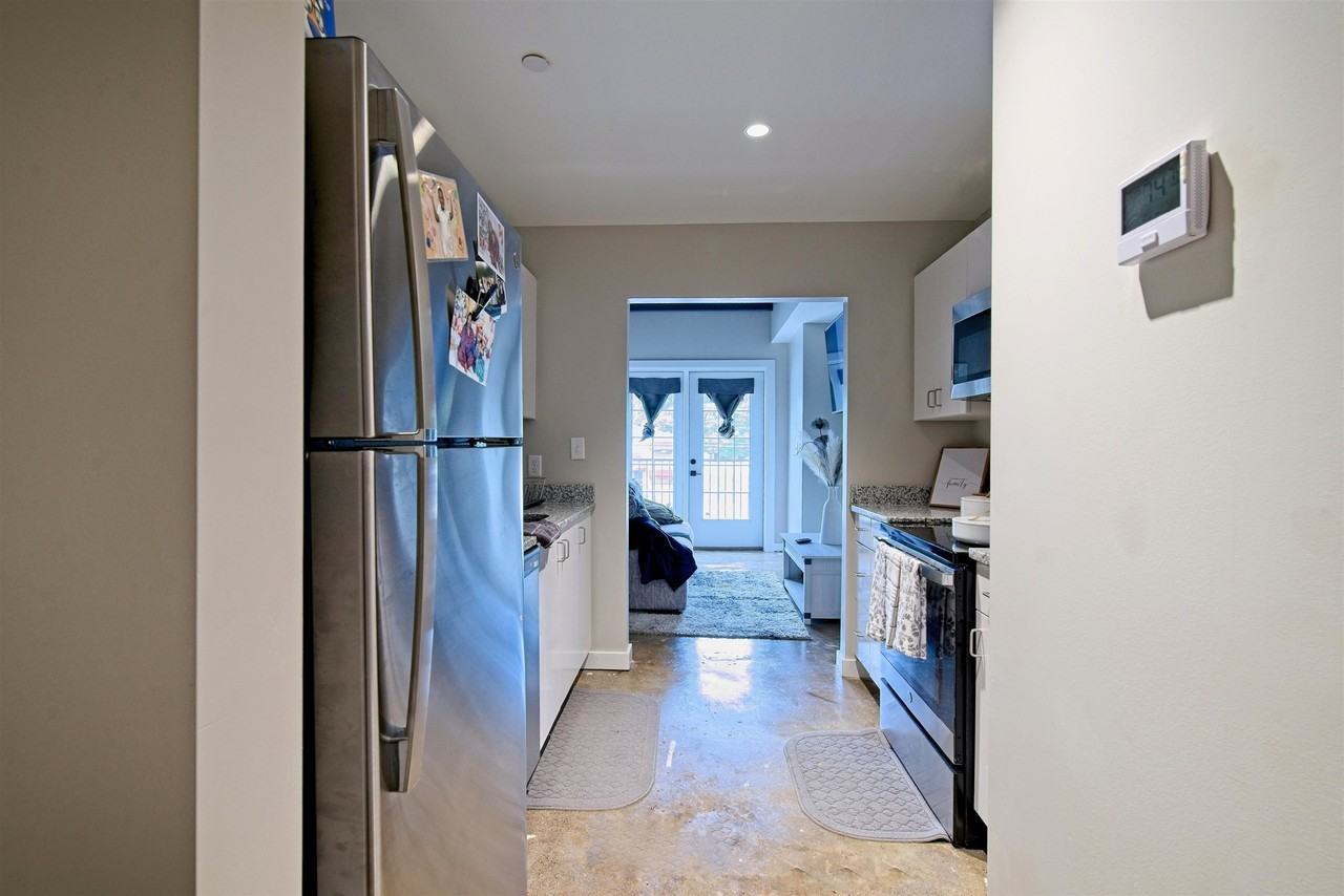 3637 Park Ave #205 - Photo 4 of 4