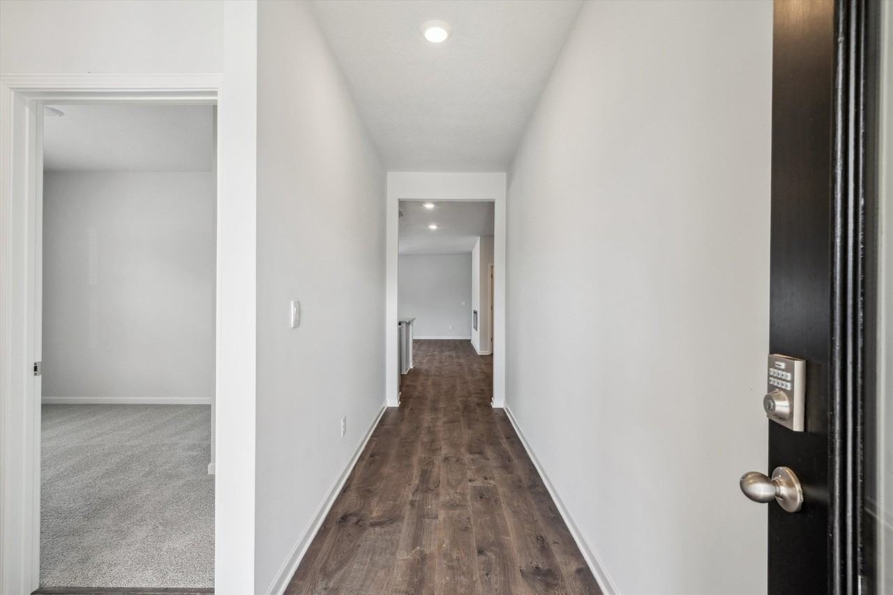 85 Kipling Dr - Photo 3 of 26