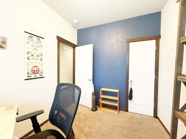 2063 Se Hopi Way #1 - Photo 5 of 32