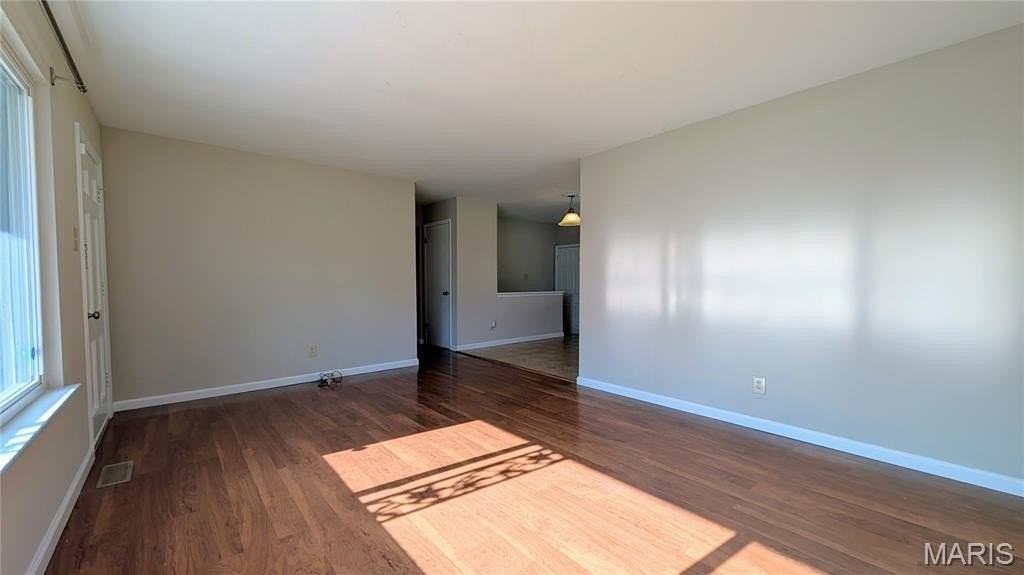 3356 Clemens Dr - Photo 6 of 24