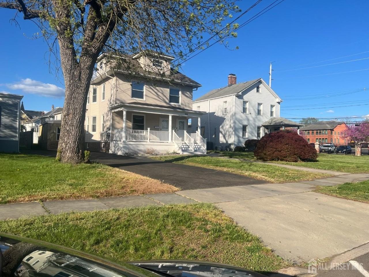 104 W High St - Photo 2 of 9